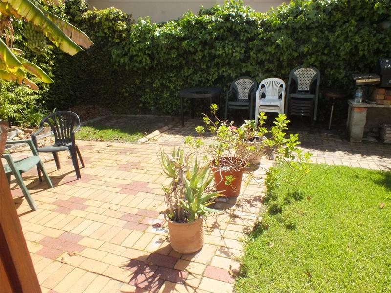 To Let 1 Bedroom Property for Rent in La Rochelle Western Cape